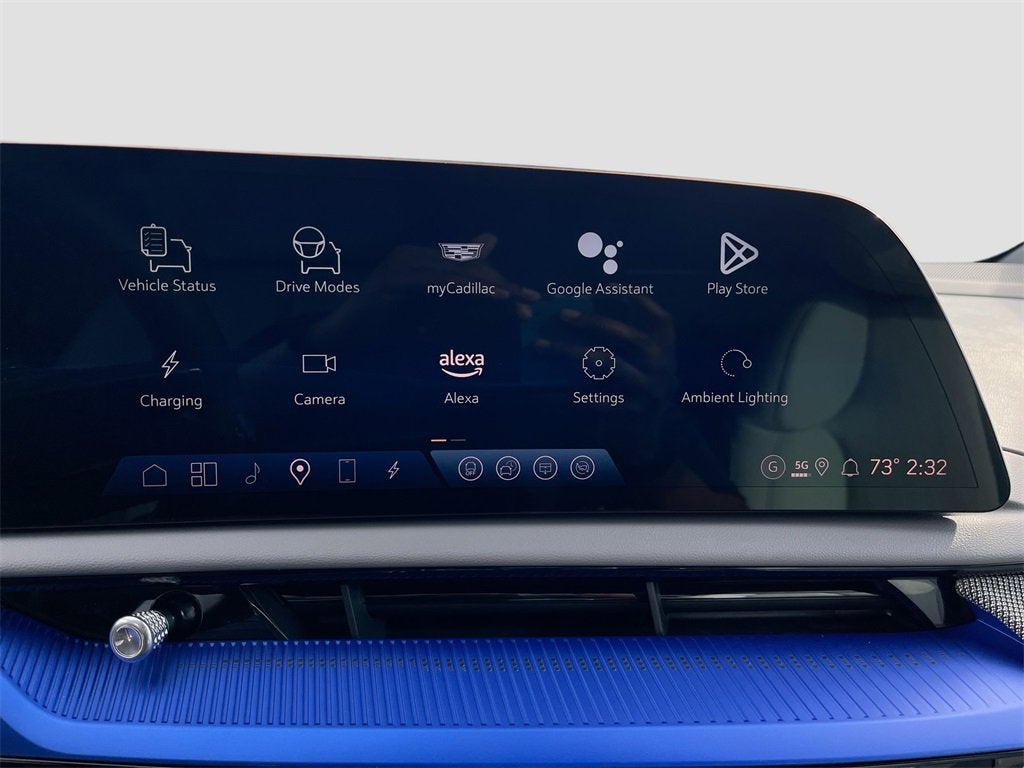 2025 Cadillac OPTIQ Sport 2