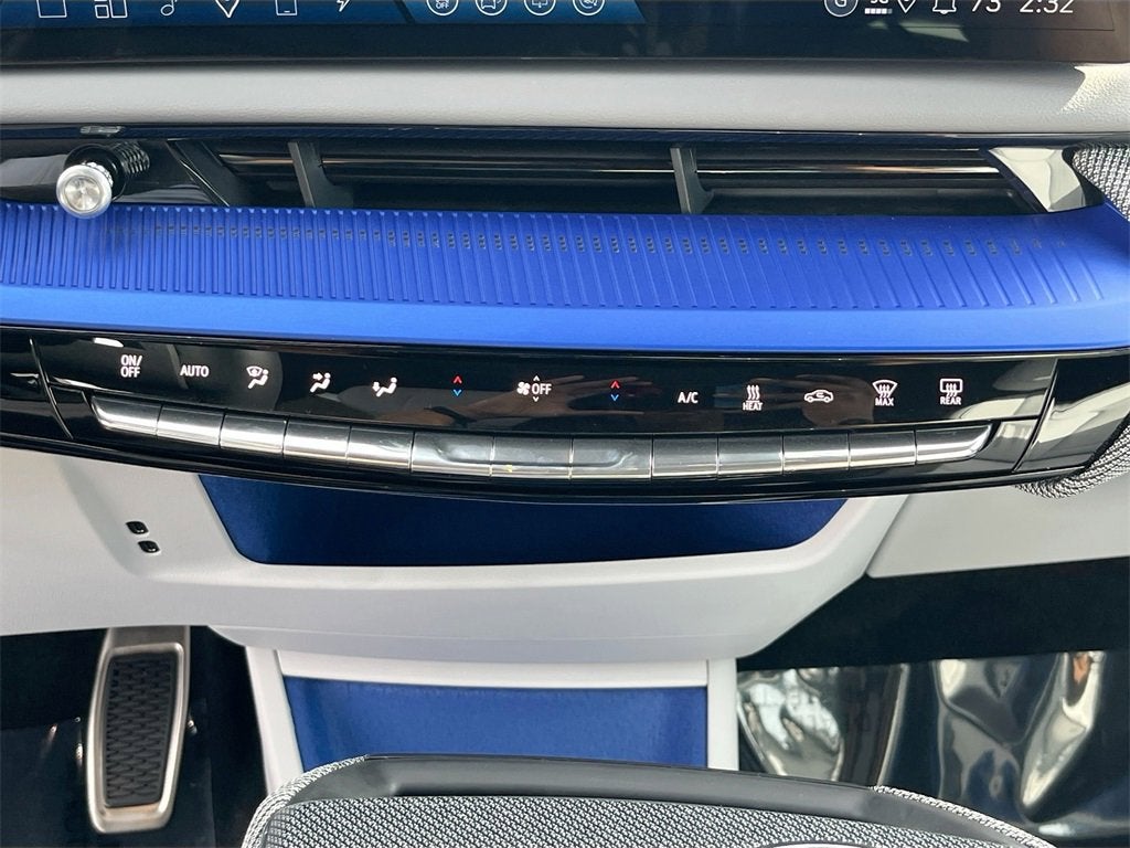 2025 Cadillac OPTIQ Sport 2