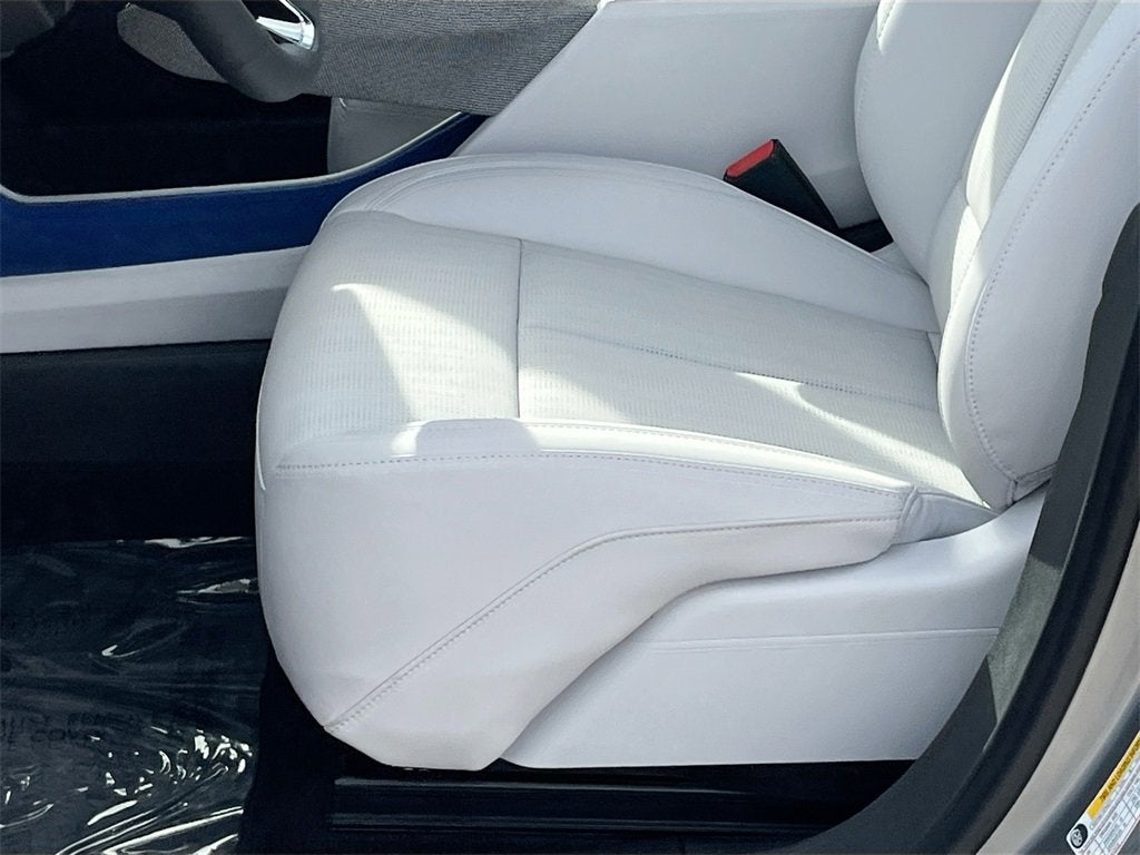 2025 Cadillac OPTIQ Sport 2