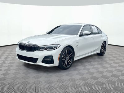 2022 BMW 3 Series 330e