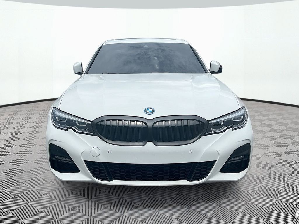 2022 BMW 3 Series 330e