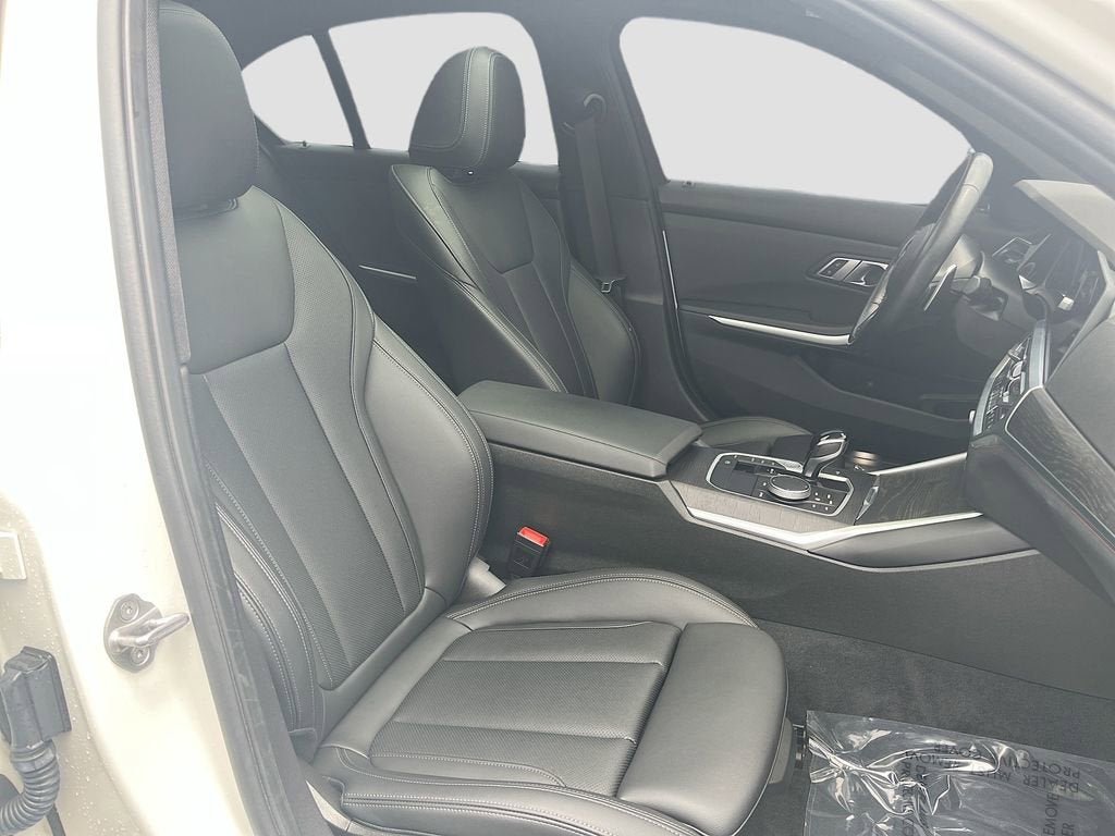 2022 BMW 3 Series 330e