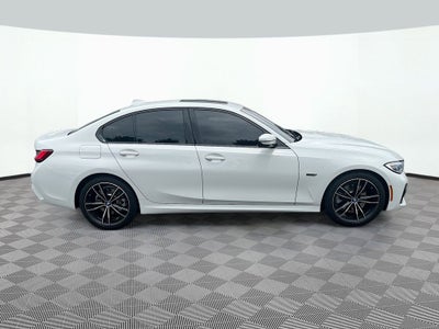 2022 BMW 3 Series 330e