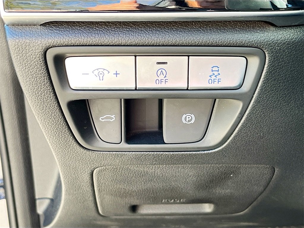 2023 Genesis G80 2.5T