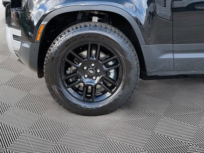 2025 Land Rover Defender S