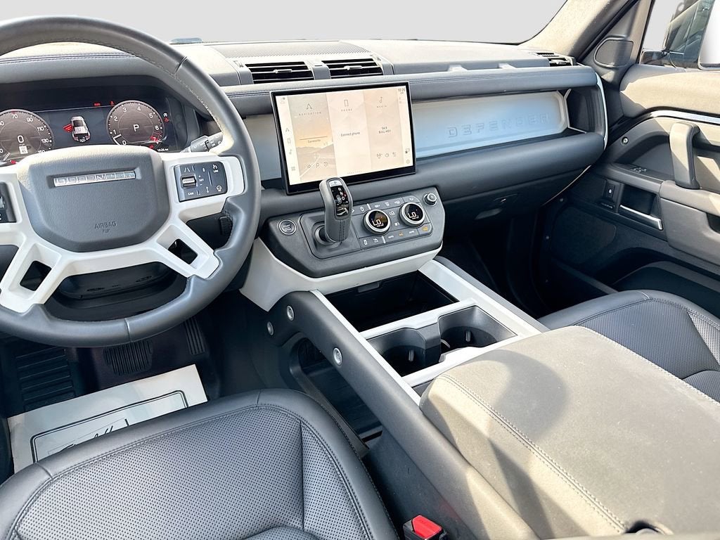 2025 Land Rover Defender S