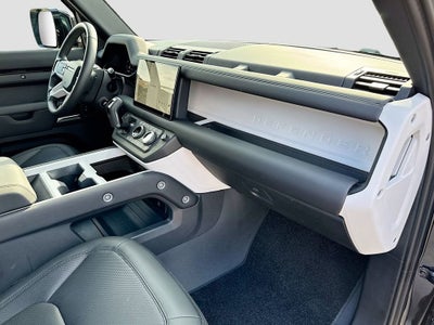 2025 Land Rover Defender S