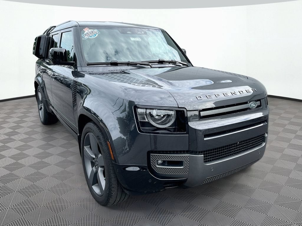 2024 Land Rover Defender Outbound