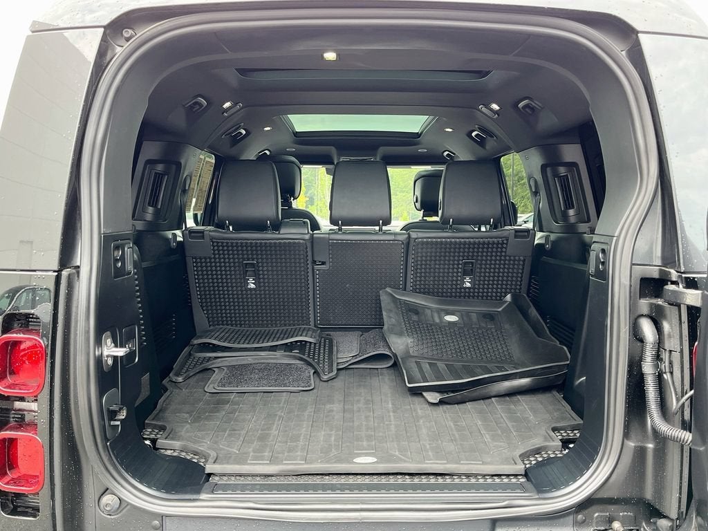 2024 Land Rover Defender Outbound