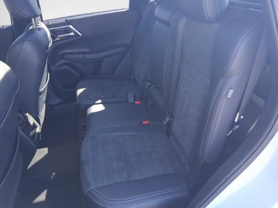 2024 Mitsubishi Outlander Base